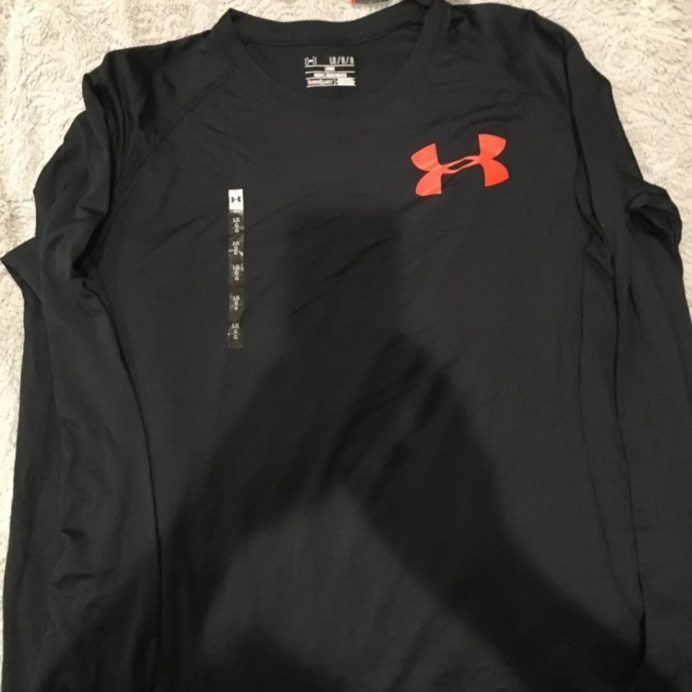 Men’s under armour long sleeve shirt